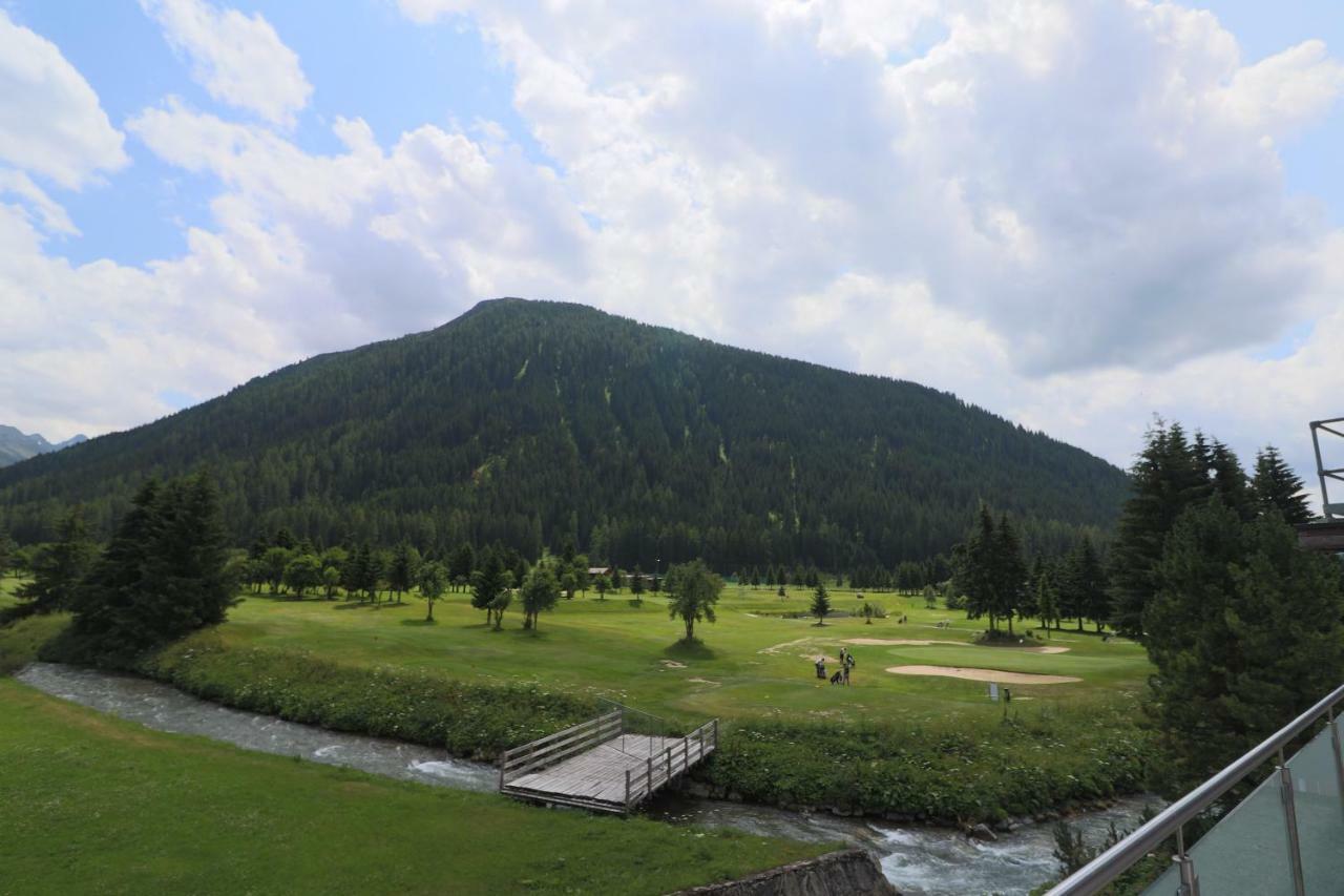 Golf Apartments - Schmid ダヴォス・プラッツ エクステリア 写真