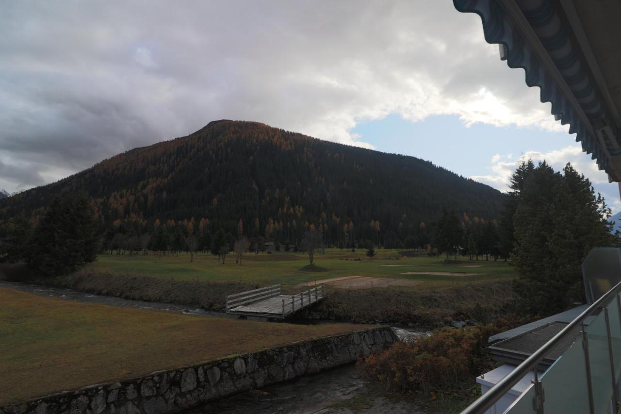 Golf Apartments - Schmid ダヴォス・プラッツ エクステリア 写真
